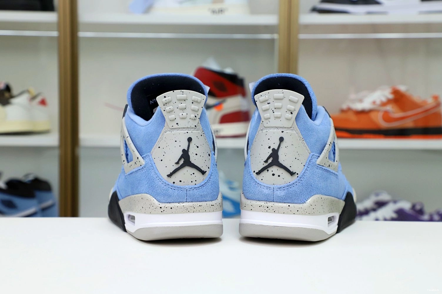 JORDAN BLUE UNIVERSITY 4 AIR 1016